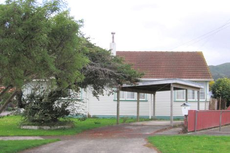 Photo of property in 8 Hollard Grove, Avalon, Lower Hutt, 5011