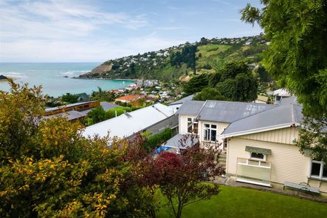 Photo of property in 61 Moncks Spur Road, Redcliffs, Christchurch, 8081