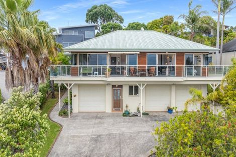 Photo of property in 121 Pacific View Drive, Whangamata, 3620