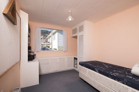 Photo of property in 37 South Terrace, Picton, 7220