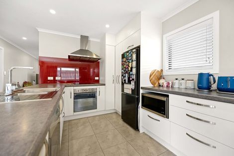 Photo of property in 35 Tennille Street, Flagstaff, Hamilton, 3210