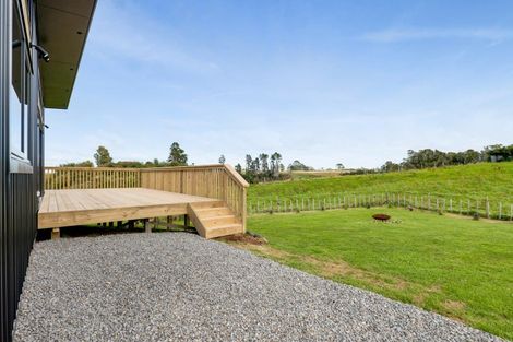 Photo of property in 621 Climie Road, Cardiff, Stratford, 4391