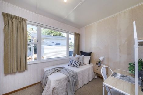 Photo of property in 6 Lockhart Avenue, Milson, Palmerston North, 4414