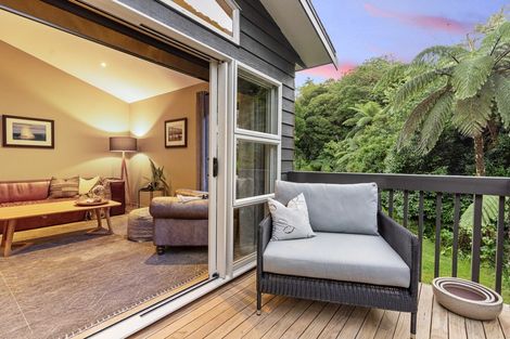 Photo of property in 25 Bemrose Place, Cockle Bay, Auckland, 2014