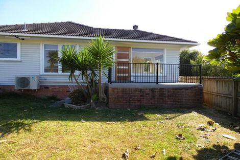 Photo of property in 81 Royal View Road, Te Atatu South, Auckland, 0610
