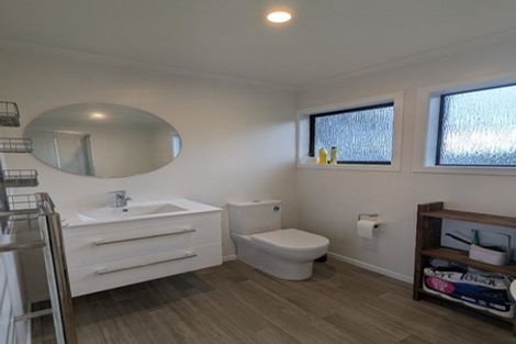 Photo of property in 20a Kahu Road, Paremata, Porirua, 5024