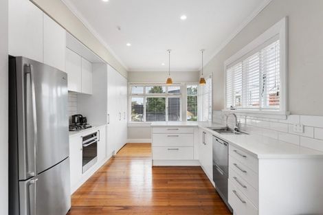 Photo of property in 1 Cochrane Road, Hobsonville, Auckland, 0616