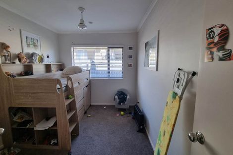 Photo of property in 17 Glencullen Place, Dannemora, Auckland, 2016