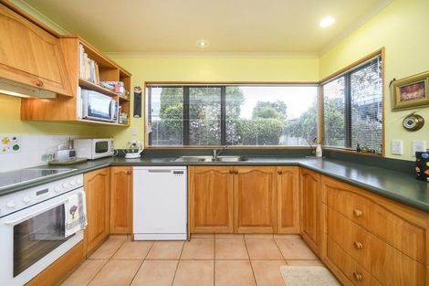 Photo of property in 27 Collingwood Street, Hokowhitu, Palmerston North, 4410
