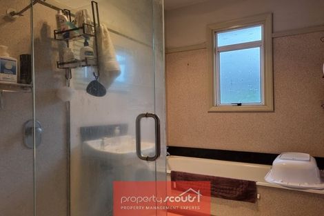 Photo of property in 4b Awanui Street, Merrilands, New Plymouth, 4312