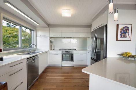 Photo of property in 30 Ngarata Avenue, Mount Maunganui, 3116