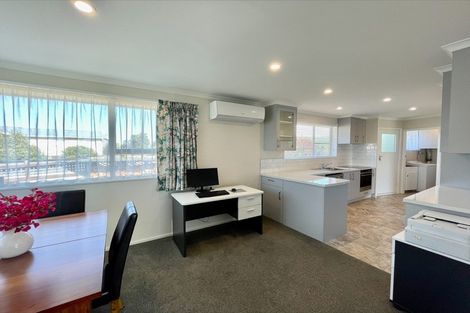 Photo of property in 14 Maryburn Place, Gleniti, Timaru, 7910