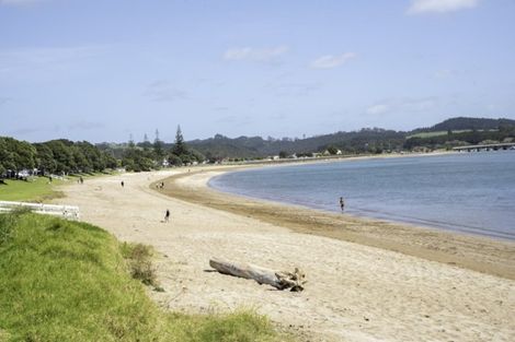 Photo of property in 24a Davis Crescent, Paihia, 0200