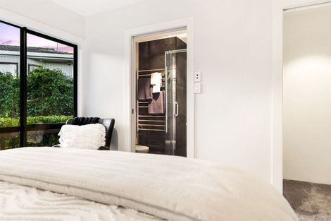 Photo of property in 3/163 Hobsonville Road, West Harbour, Auckland, 0618