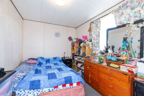 Photo of property in 300 State Highway 16, Kumeu, 0892