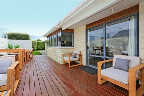 Photo of property in 71 Wharerangi Road, Greenmeadows, Napier, 4112