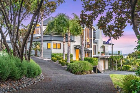 Photo of property in 2 Puriri Place, Sandspit, Warkworth, 0982