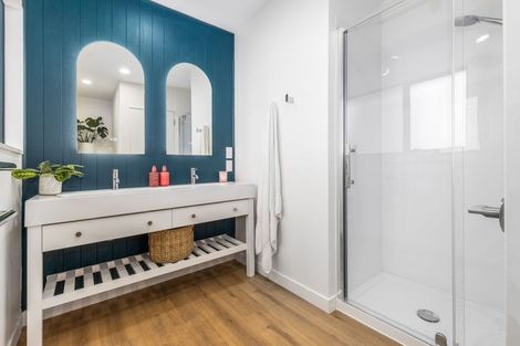 Photo of property in 300 Rosetta Road, Raumati Beach, Paraparaumu, 5032