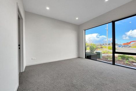 Photo of property in 1/2 Marlborough Crescent, Hobsonville, Auckland, 0616