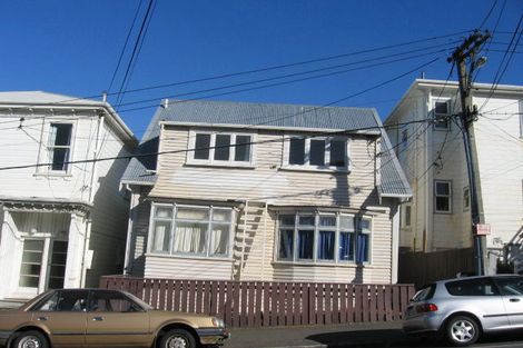 Photo of property in 57 Roxburgh Street, Mount Victoria, Wellington, 6011