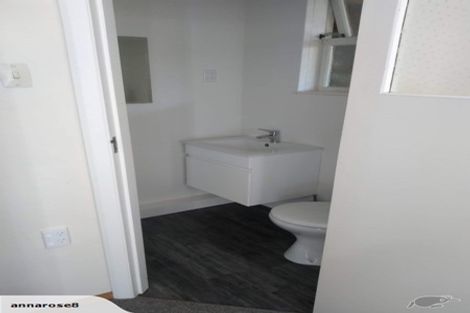 Photo of property in 16 Taungata Road, York Bay, Lower Hutt, 5013