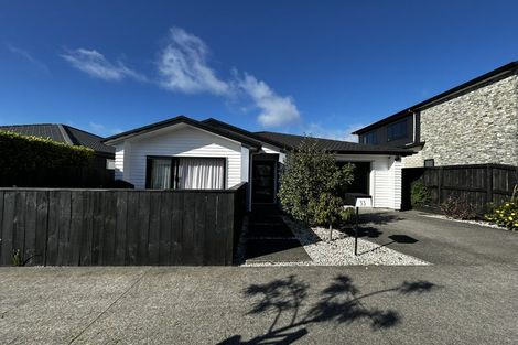Photo of property in 33 Makete Crescent, Hobsonville, Auckland, 0618