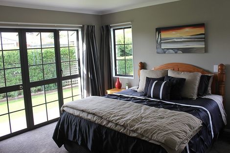 Photo of property in 544 Manutahi Road, Lepperton, New Plymouth, 4373