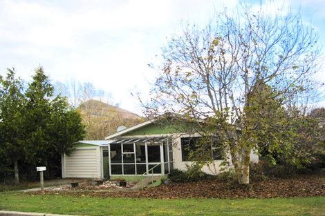 Photo of property in 32 Roseness Street, Palmerston, 9430