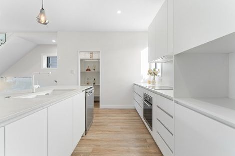 Photo of property in 6/388 Glenfield Road, Glenfield, Auckland, 0629