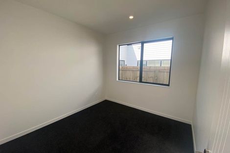 Photo of property in 49 Farranfore Road, Opaheke, Papakura, 2113