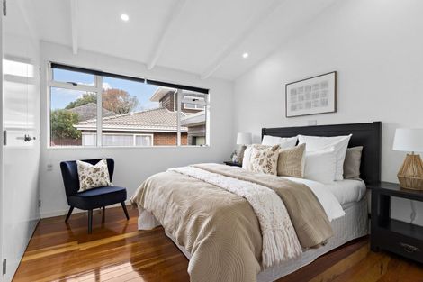 Photo of property in 1/6 Mcleod Road, Weymouth, Auckland, 2103