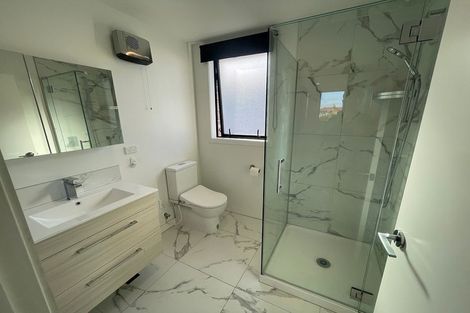 Photo of property in 7/83 Vodanovich Road, Te Atatu South, Auckland, 0610