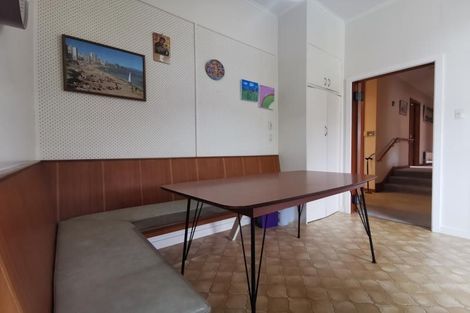 Photo of property in 5 Cherry Grove, Strathmore Park, Wellington, 6022