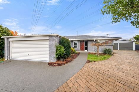 Photo of property in 15 Algie Place, Avonhead, Christchurch, 8042