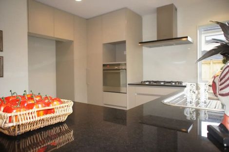 Photo of property in 121 Stancombe Road, Flat Bush, Auckland, 2016