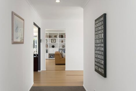 Photo of property in 106 Hamurana Road, Omokoroa, 3114