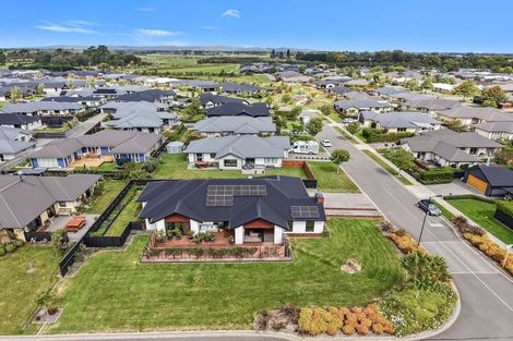 Photo of property in 21 Watkins Drive, Rangiora, 7400