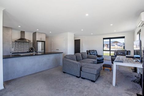 Photo of property in 6 Southdown Place, Kirwee, 7571