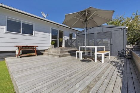 Photo of property in 42a Rautawhiri Road, Helensville, 0800