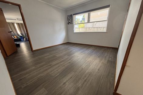 Photo of property in 84 Glendene Avenue, Glendene, Auckland, 0602