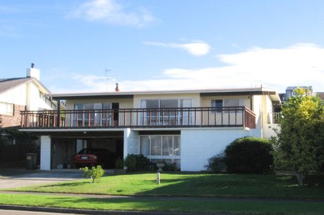 Photo of property in 163 Tutere Street, Waikanae Beach, Waikanae, 5036