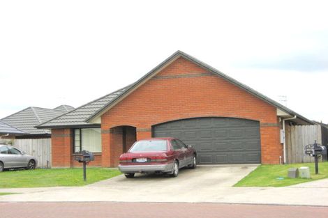 Photo of property in 18 Old Park Place, Takanini, 2112