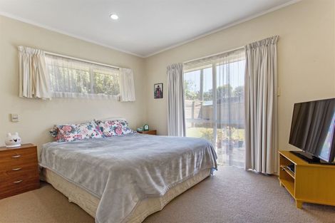 Photo of property in 69a Vincent Street, Howick, Auckland, 2014