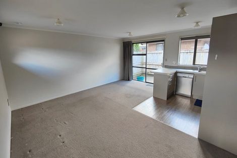 Photo of property in 5/102 Old Farm Road, Hamilton East, Hamilton, 3216