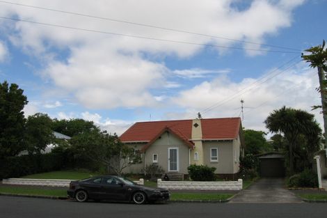 Photo of property in 16 Premier Avenue, Point Chevalier, Auckland, 1022
