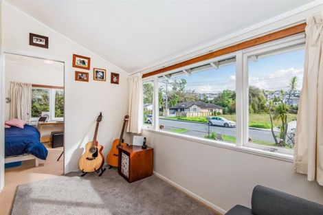 Photo of property in 2/26 Glenvar Road, Torbay, Auckland, 0630