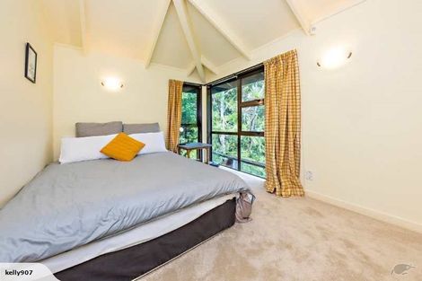 Photo of property in 60 Cheriton Road, Mellons Bay, Auckland, 2014