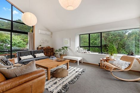 Photo of property in 1/18 The Esplanade, Castor Bay, Auckland, 0620