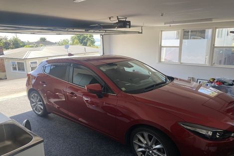 Photo of property in 1/30 Jellicoe Road, Murrays Bay, Auckland, 0630