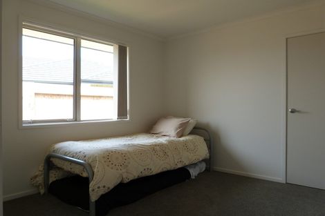 Photo of property in 43 Kowi Lakes Drive, One Tree Point, 0118